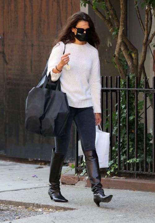 Katie Holmes Out in New York 2020/09/18 7