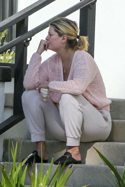 Mischa Barton Outside Her Home in Los Angeles 2020/09/19 10
