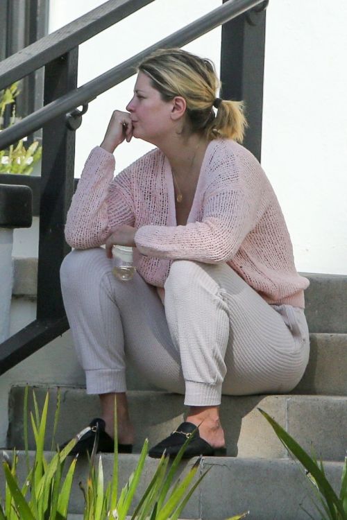 Mischa Barton Outside Her Home in Los Angeles 2020/09/19 1