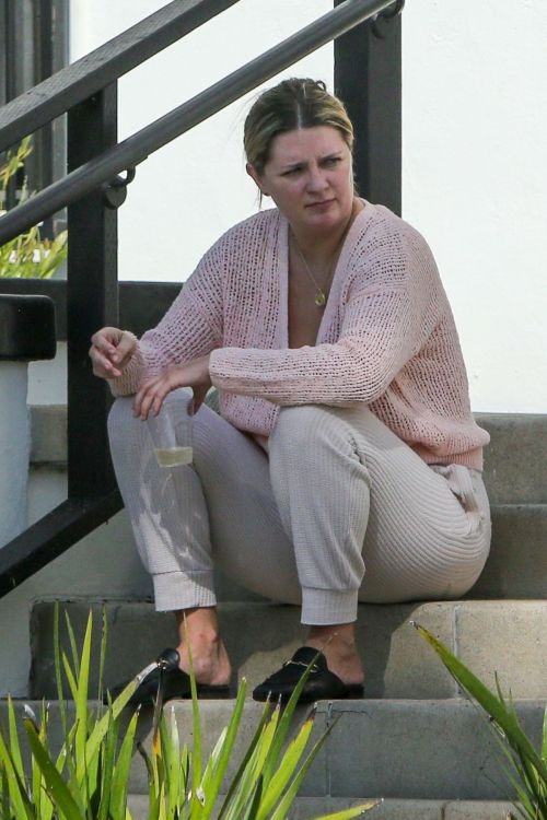 Mischa Barton Outside Her Home in Los Angeles 2020/09/19 5