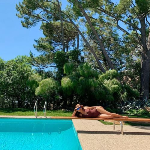 Salma Hayek in Swimsuit Shared Instagram Photos 2020/09/19
