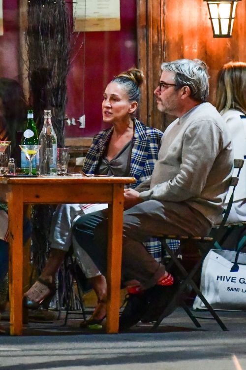 Sarah Jessica Parker and Matthew Broderick Out for Dinner in New York 2020/09/16 2