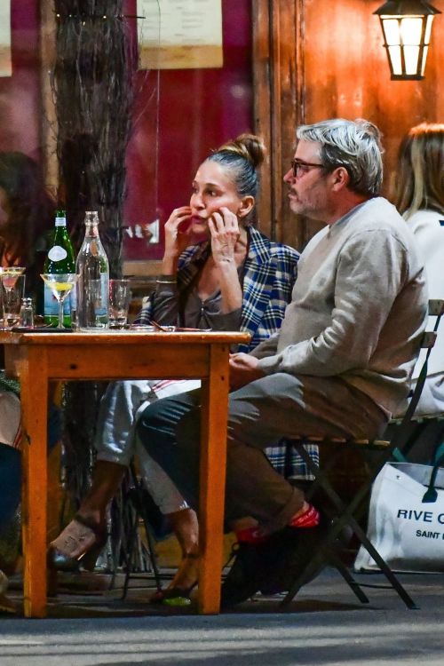 Sarah Jessica Parker and Matthew Broderick Out for Dinner in New York 2020/09/16 3