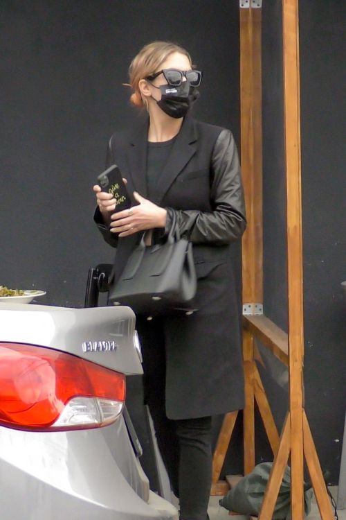 Ashley Benson Out for Lunch in Los Feliz 2020/10/24 6