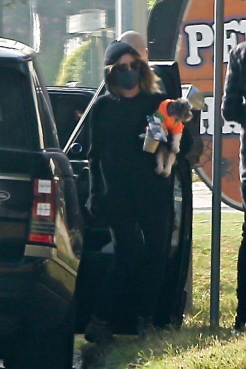 Ashley Tisdale at a Pumpkin Festival in Los Angeles 2020/10/21 3