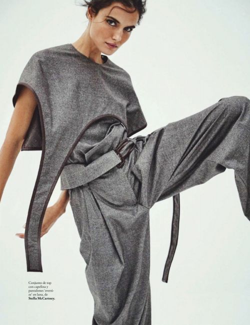Blanca Padilla in Elle Magazine, Spain October 2020 Issue 12