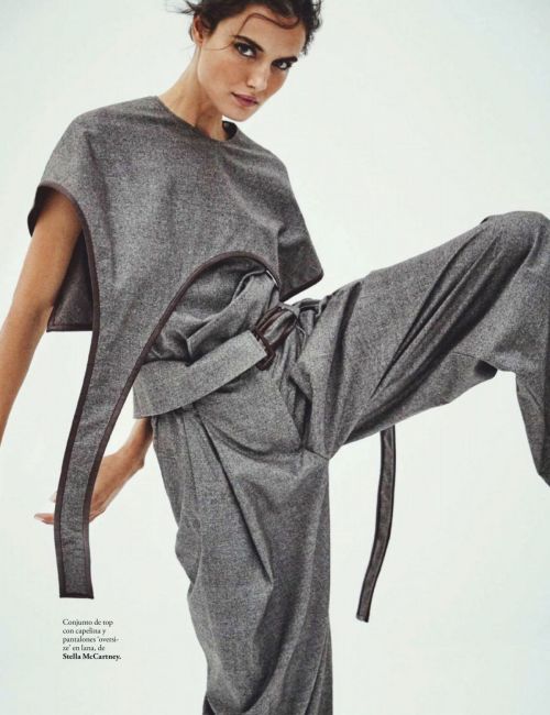 Blanca Padilla in Elle Magazine, Spain October 2020 Issue 3