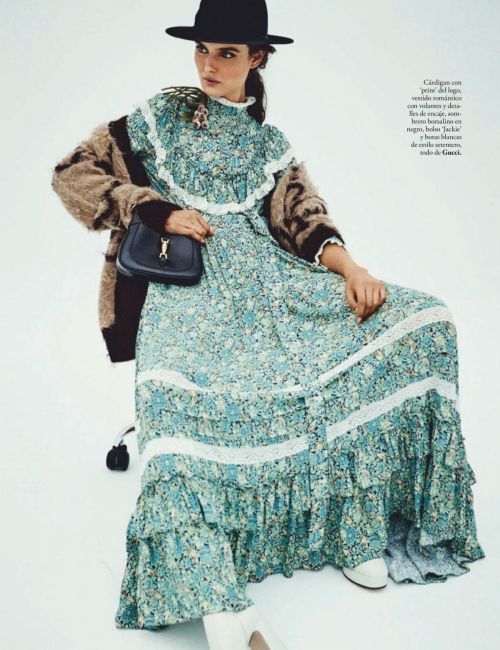 Blanca Padilla in Elle Magazine, Spain October 2020 Issue 4