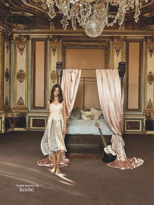 Blanca Padilla in Glamour Magazine, Spain November 2020 Issue 6