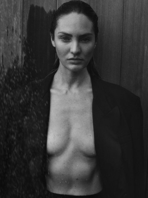 Candice Swanepoel Photoshoot for Vogue Magazine, Russia November 2020 11