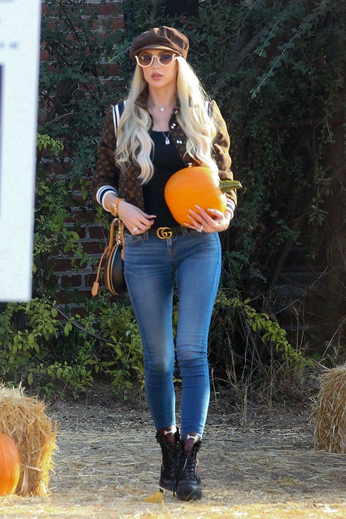 Christine Quinn at a Pumpkin Patch in Hollywood 2020/10/22