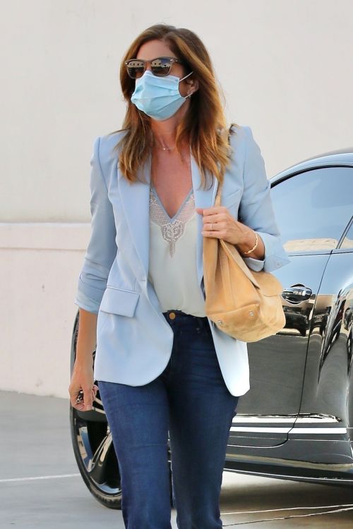 Cindy Crawford after leaves a Hair Salon in Beverly Hills 2020/09/24 9