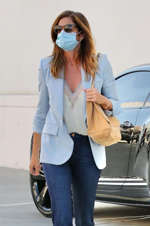 Cindy Crawford after leaves a Hair Salon in Beverly Hills 2020/09/24 1