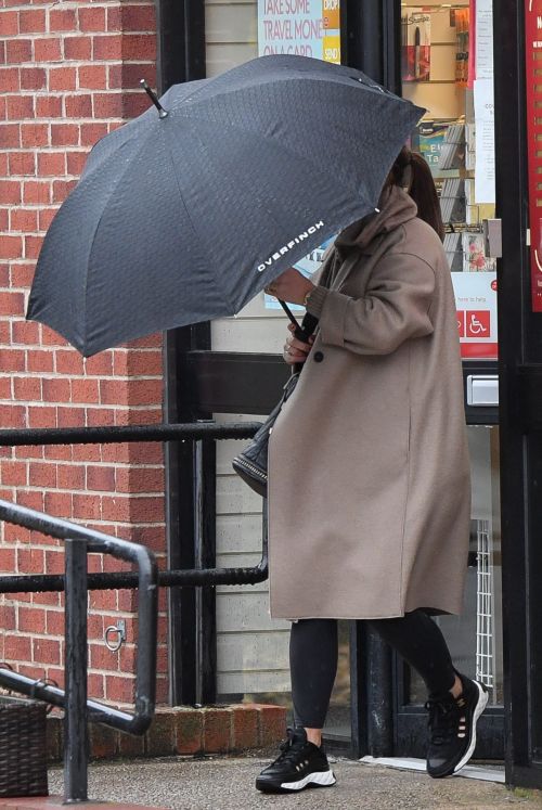 Coleen Rooney Out and About in Alderley Edge 2020/10/23 7
