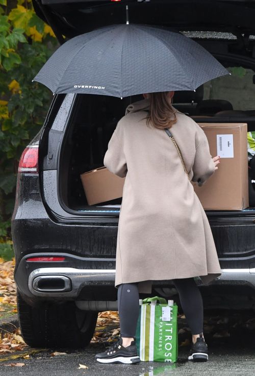 Coleen Rooney Out and About in Alderley Edge 2020/10/23 9