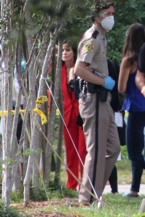 Courteney Cox on the Set of Scream 5 in Wilmington 2020/10/22 2