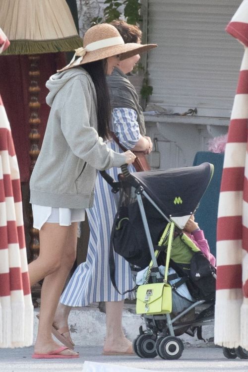 Dakota Johnson on the Set of The Lost Daughter in Greece 2020/10/20 5
