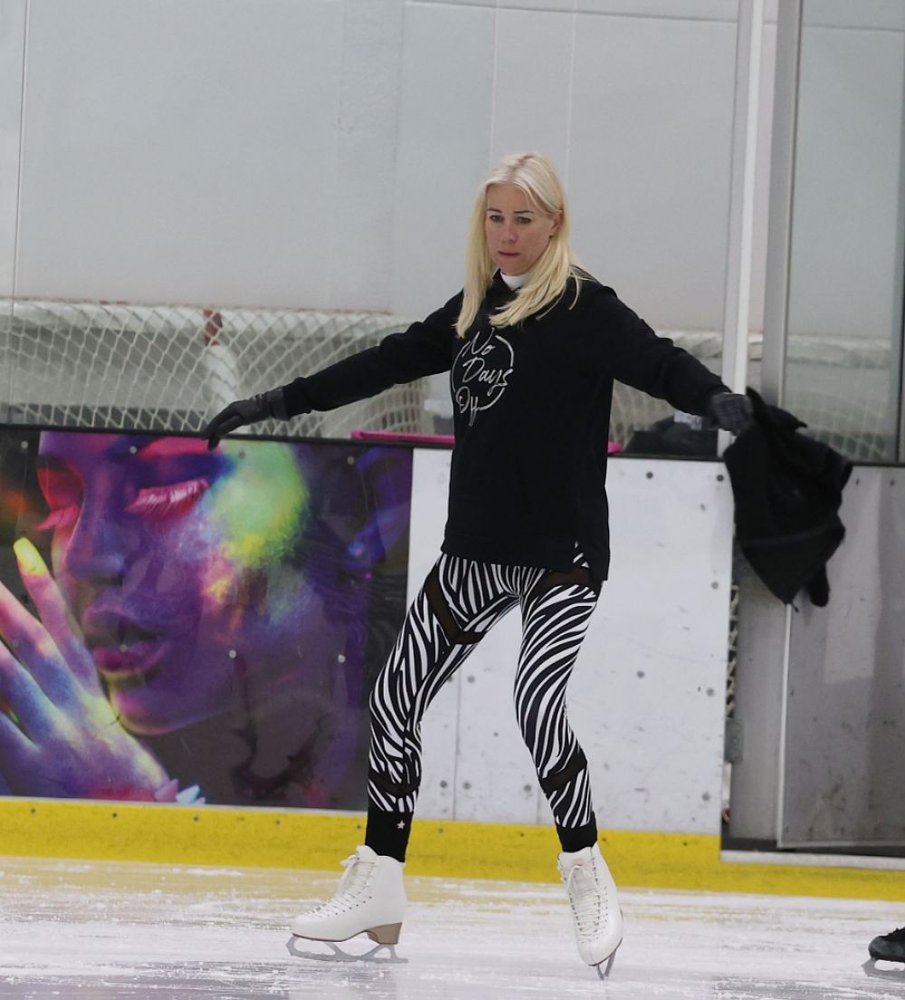 Denise van Outen at Dancing on Ice Rehearsal in London 2020/10/21 9
