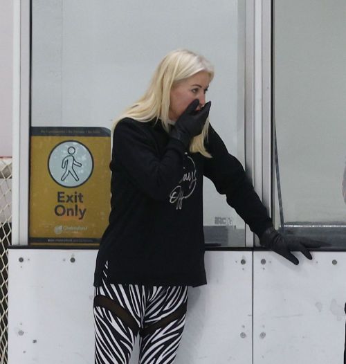 Denise van Outen at Dancing on Ice Rehearsal in London 2020/10/21 5