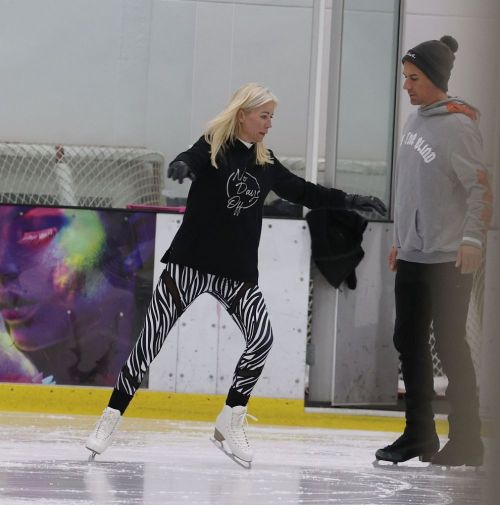 Denise van Outen at Dancing on Ice Rehearsal in London 2020/10/21 6