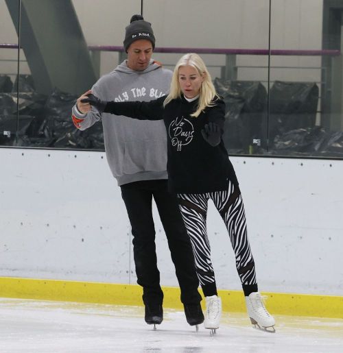 Denise van Outen at Dancing on Ice Rehearsal in London 2020/10/21 9