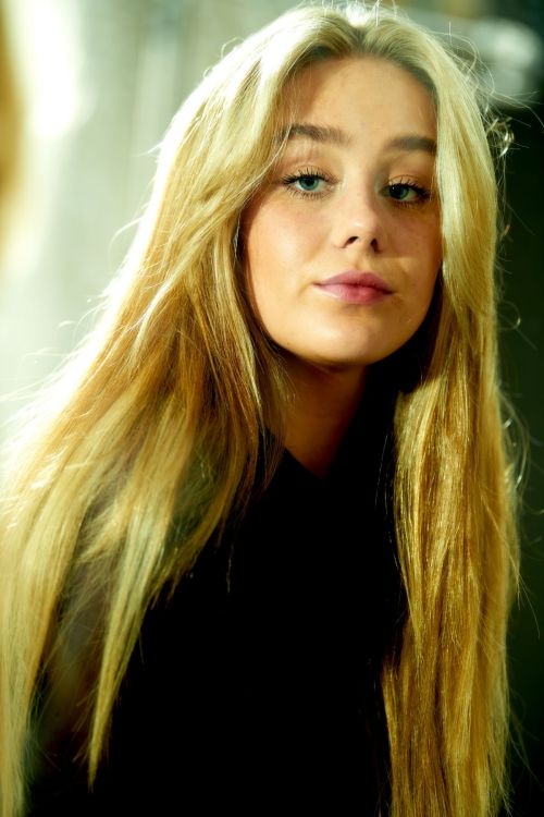 DeVore Ledridge at a Photoshoot, October 2020 Issue 4