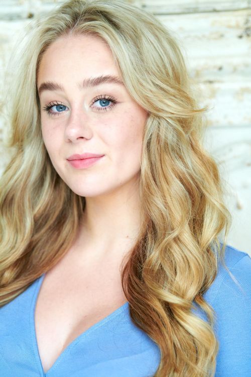 DeVore Ledridge at a Photoshoot, October 2020 Issue 5