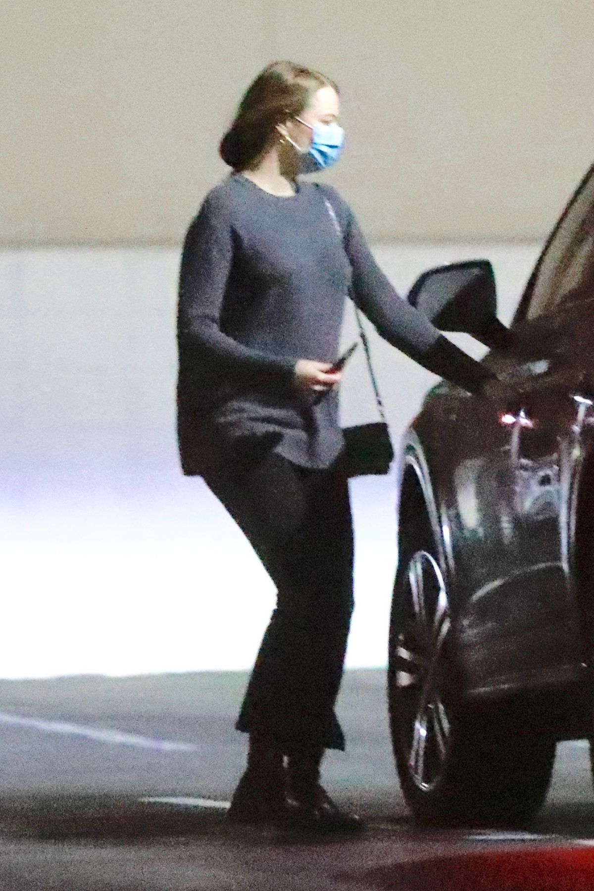 Emma Stone Arrives at Appointment in Los Angeles 2020/10/22