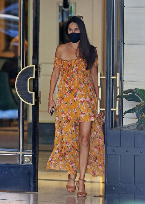 Jessica Ciencin Henriquez in Beautiful Floral Dress Out in West Hollywood 2020/10/23 9