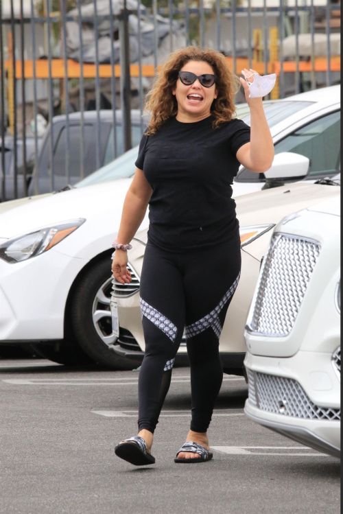 Justina Machado Arrives at Dance Studio in Los Angeles 2020/10/23 1