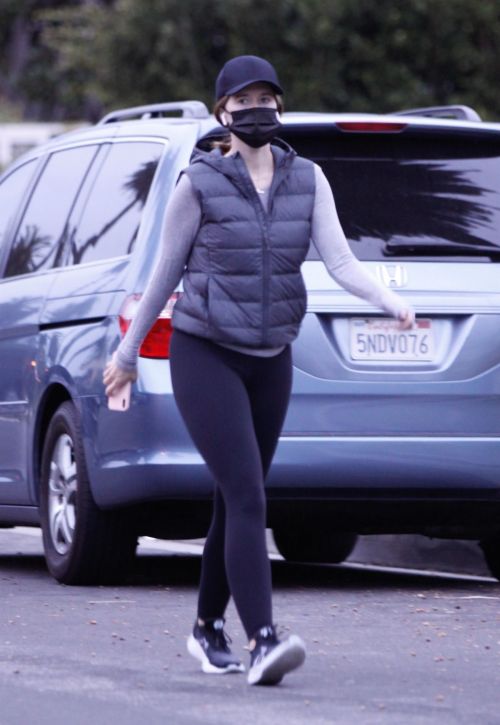 Katherine Schwarzenegger Out in Santa Monica 2020/10/24 5