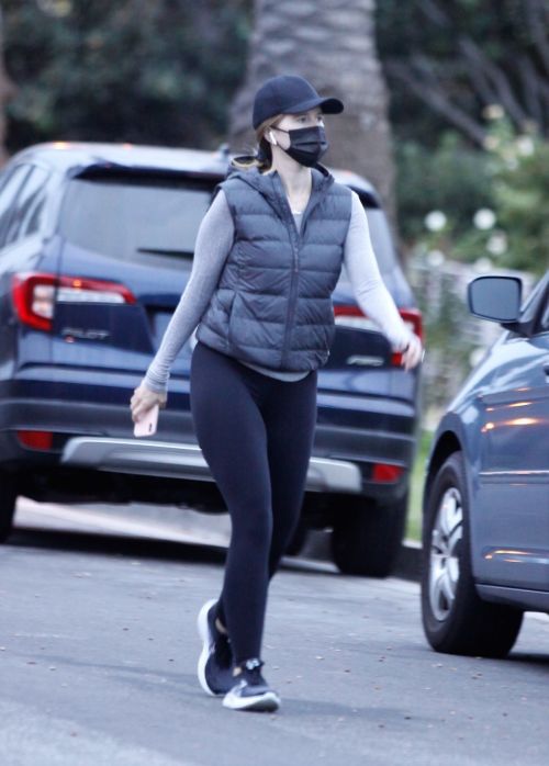 Katherine Schwarzenegger Out in Santa Monica 2020/10/24 6