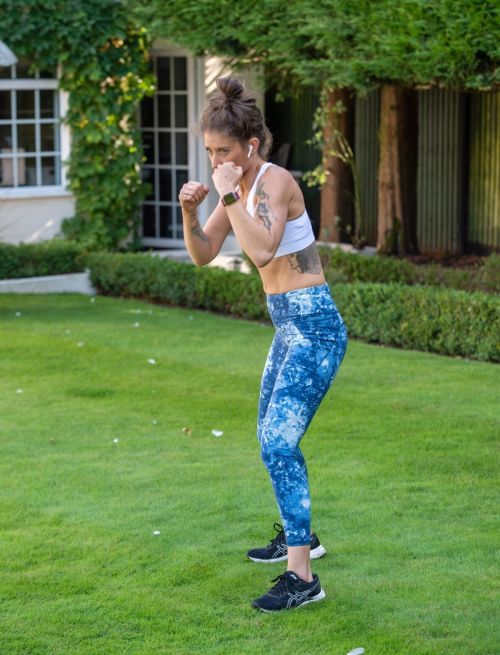 Katie Waissel Workout at a Park in London 2020/10/24 4