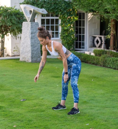 Katie Waissel Workout at a Park in London 2020/10/24 8