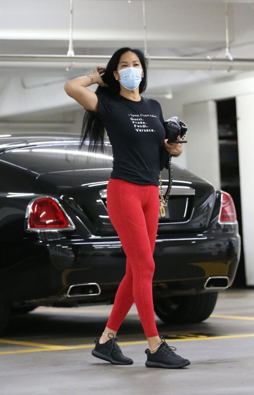 Kimora Lee Simmons Out in Los Angeles 2020/10/23 1