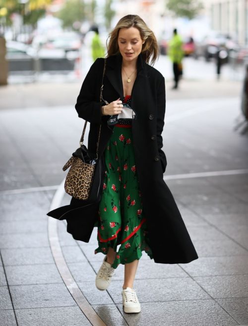 Laura Whitmore Out and About in London 2020/10/25 4