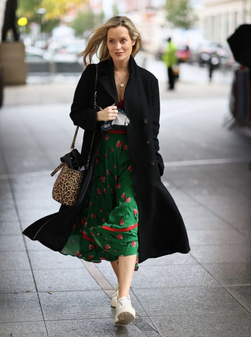 Laura Whitmore Out and About in London 2020/10/25 5