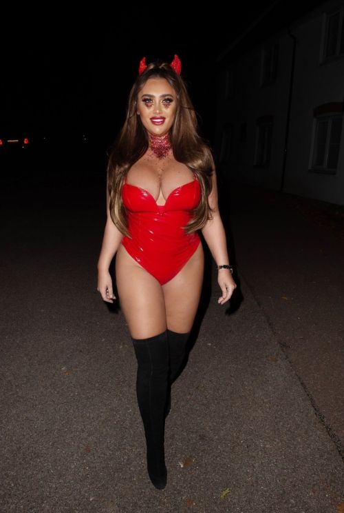 Lauren Goodger in a Halloween Costume Night Out in Essex 2020/10/25 6
