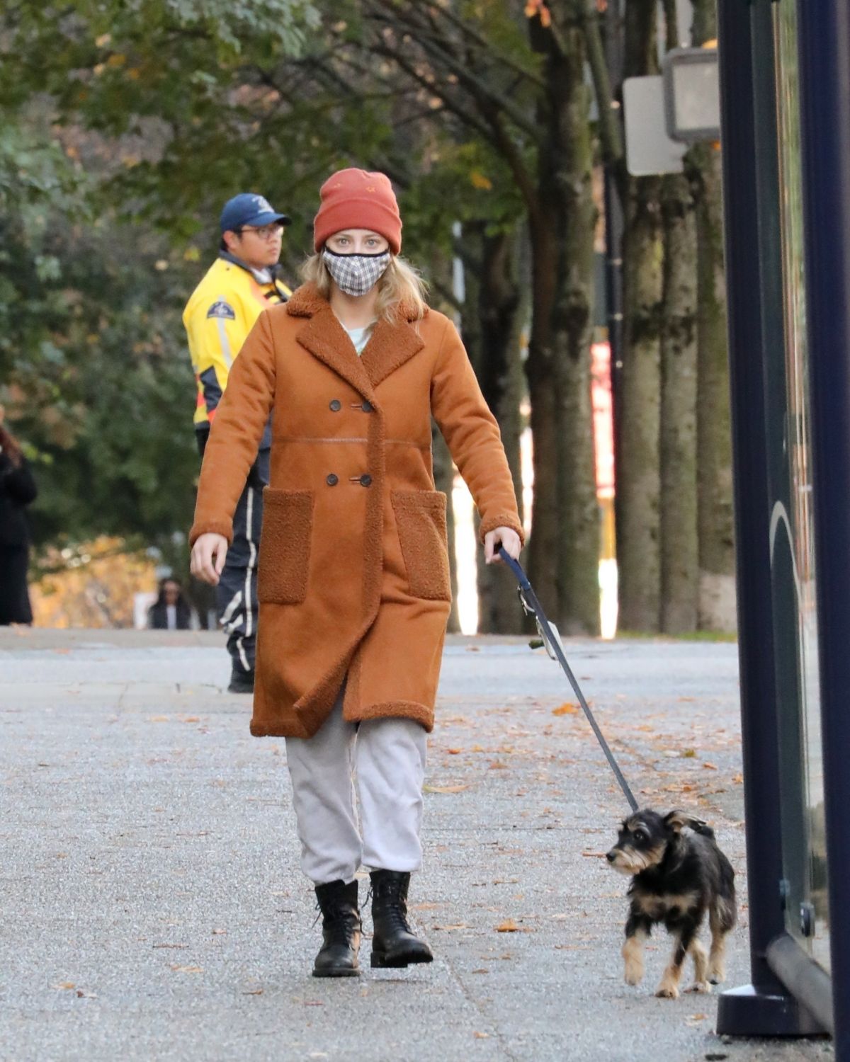 Lili Reinhart Out with Her Dog in Vancouver 2020/10/26 2