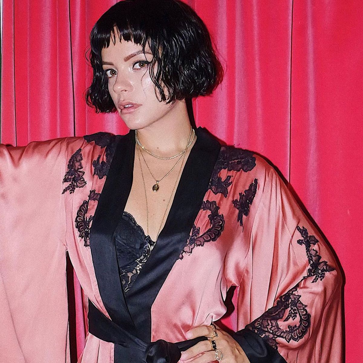 Lily Allen Shared Hot Photos in Instagram 2020/10/25