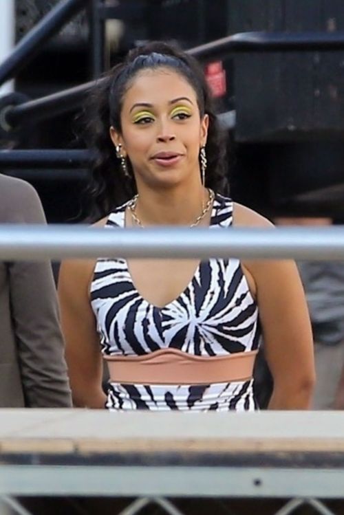 Liza Koshy Filming Fabletics Commercial 2020/10/26 3