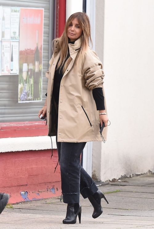 Pregnant Jennifer Lawrence Out for Lunch in New York 2020/10/26 8