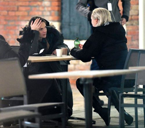 Rebecca Ferguson and Pom Klementieff Out for Dinner in Venice 2020/10/21 4