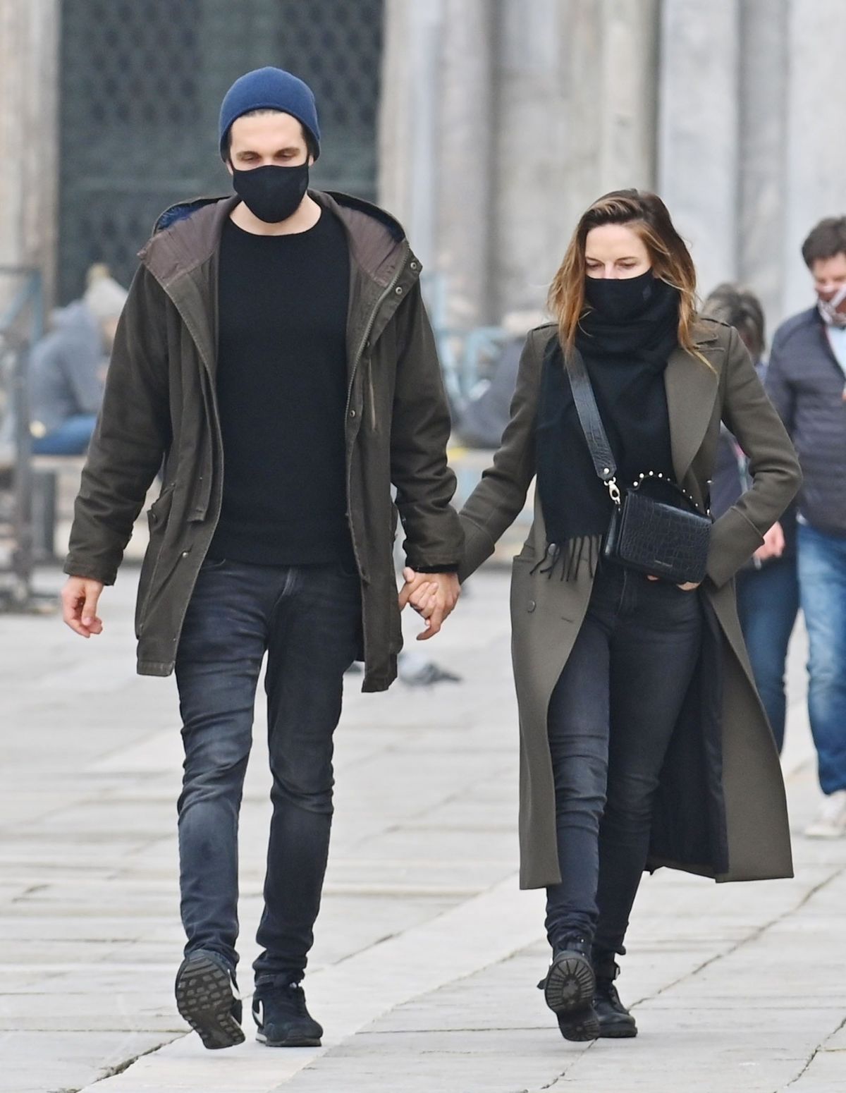 Rebecca Ferguson Out with Her Boyfriend in Venice 2020/10/22