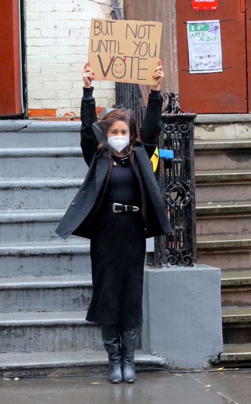 Vanessa Hudgens on the Set of Tick Tick Boom! Set in New York 2020/10/26 2
