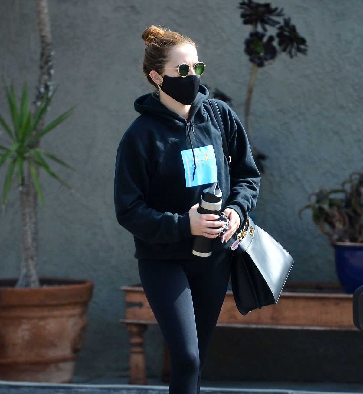 Zoey Deutch Leaves a Gym in Los Angeles 2020/10/23