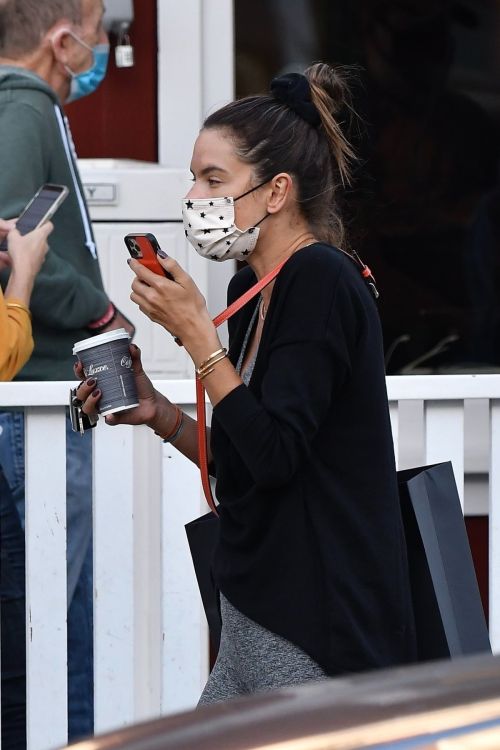 Alessandra Ambrosio in Tights Out for Ice Cream 2020/10/28