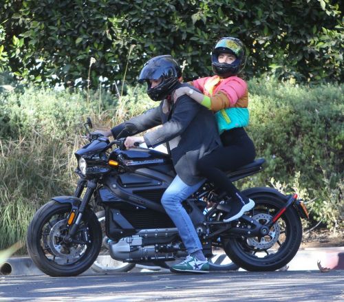 Ana de Armas and Ben Affleck Out Driving on Electric Harley Davidson in Brentwood 2020/11/27