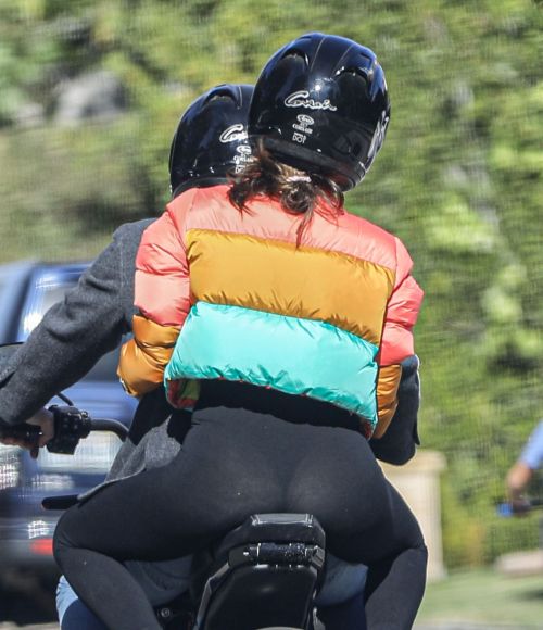 Ana de Armas and Ben Affleck Out Driving on Electric Harley Davidson in Brentwood 2020/11/27