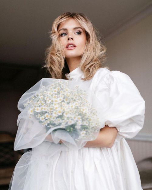 Anastasiya Shcheglova Photoshoot for vesssna.com, 2020 Issue 26
